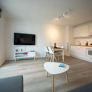 Direkt Am Hafen - Mit Uhd Tv Und Netflix Apartment
